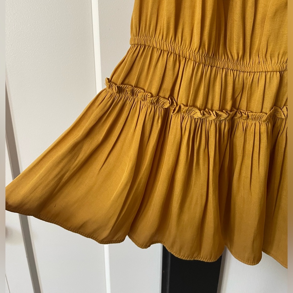 Tahari Tank - Small - Picture 3 of 6